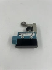 HONEYWELL MICRO SWITCH DTE6-2RN2 Enclosed Limit Switch