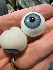 VTG NOS HAND BLOWN ROUND BLUE DOLL GLASS EYES 24MM