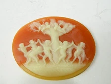 VTG  ANGELS DANCING AROUND TREE CARVED UNMOUNTED LOOSE RESIN CAMEO PEACH & WHITE