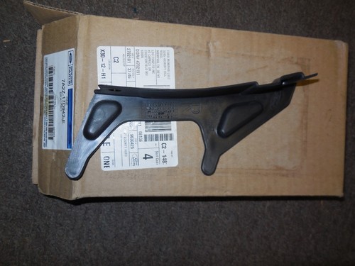 New OEM 2007 - 2010 Ford Explorer Sport Rear Bumper Mounting Bracket RH 7A2Z - Picture 2 of 3