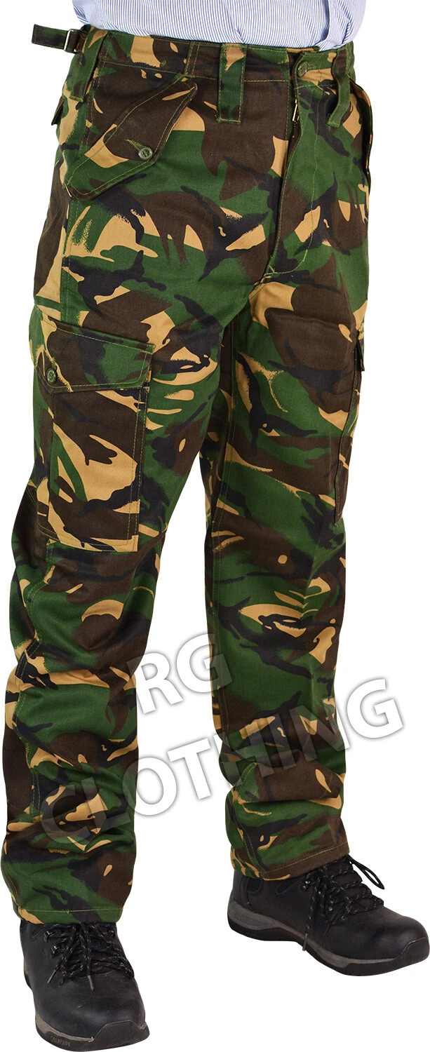 Men's Army Cargo Combat Work Trousers Camo Camouflage Size 28-44 Leg 29 and 32
Opens in a new window