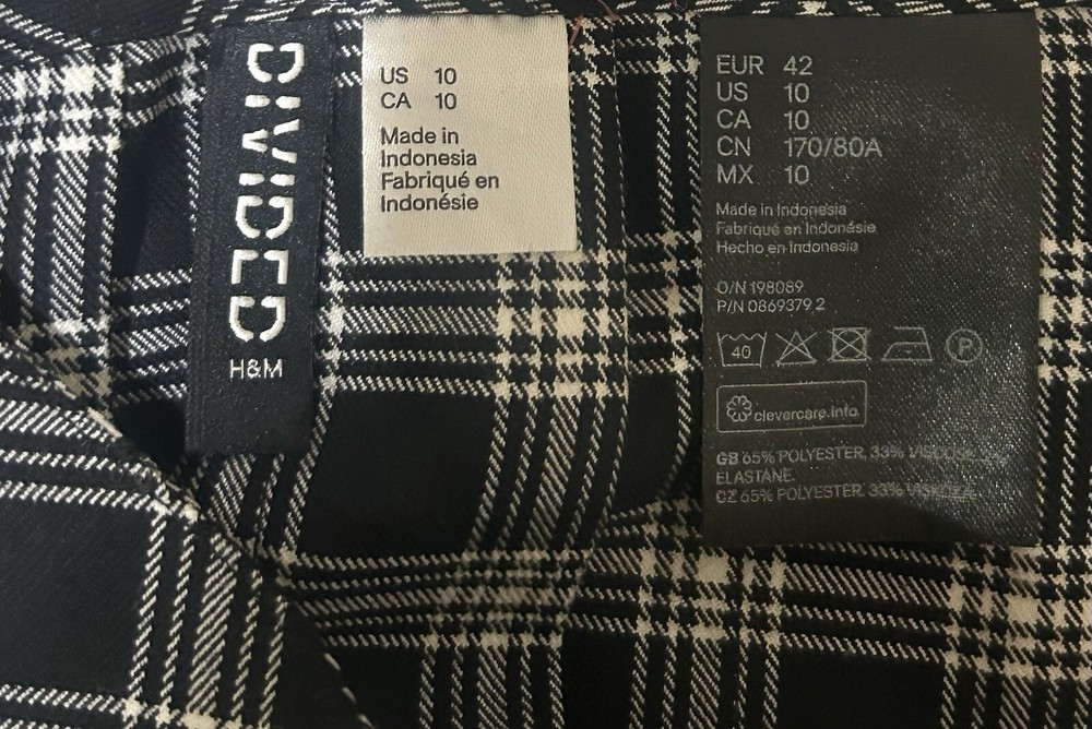 Women's Tennis Skirt Size US 10 Athletic Shorts with Built-in Liner