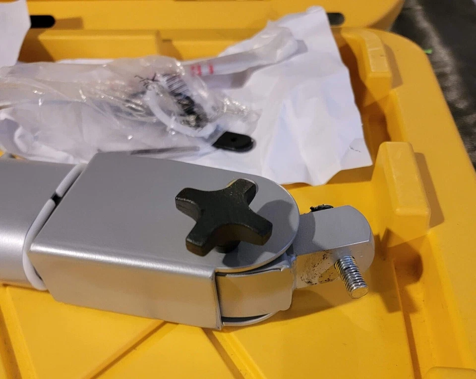 BALT One 可调高度壁挂臂 66607 66608 66609 -- 阅读!! — 第 3/4 张图片