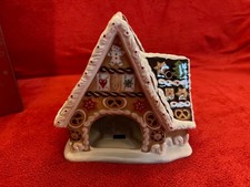 Villeroy & Boch Christmas Toys Lebkuchenhaus mit Spieluhr