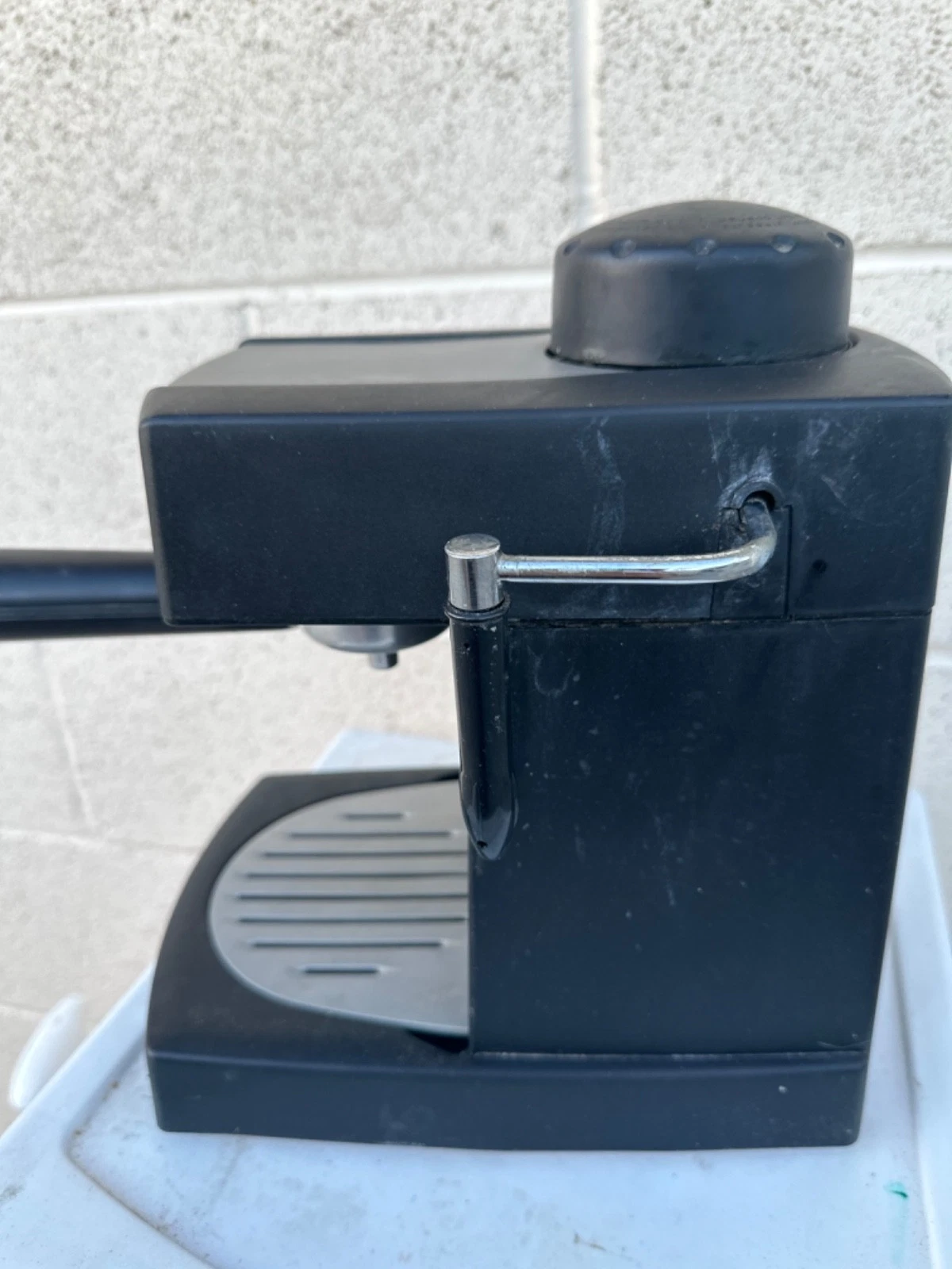 krups espresso machine Black and silver needs some TLC
Opens in a new window or tab