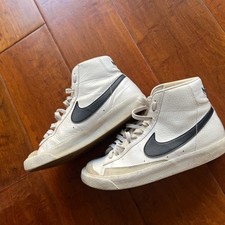 Nike Blazer Mid '77 Vintage Sneakers Shoes Youth Size 7Y White Black DA4086-100