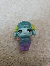 HATCHIMALS COLLEGGTIBLES FIGURE Blue Cow with Pink Wings