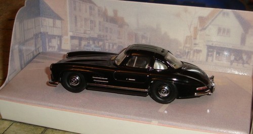 1955 MERCEDES BENZ 300SL GULLWING CAR - MATCHBOX DINKY - 1:43 scale - DY-12B - Picture 3 of 4