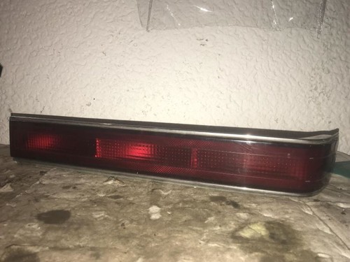 Driver Left Tail Light Excluding STS Fits 91 SEVILLE 823 - 第 1/2 張圖片