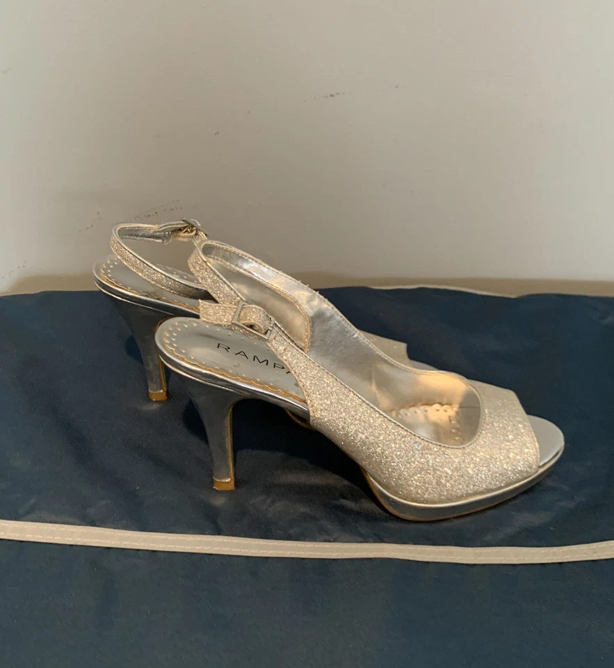 HEELS RAMPAGE SILVER SPARKLY HIGH HEELS 6.5 Womens Dressy Formal - Изображение 2 из 3