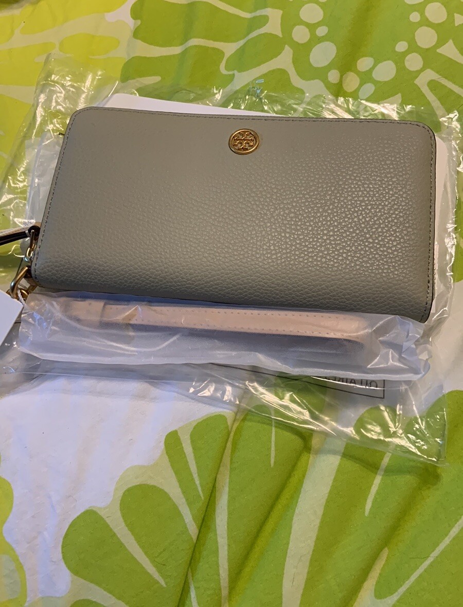Tory Burch Ladies Robinson Pebble Zip Continental Wallet