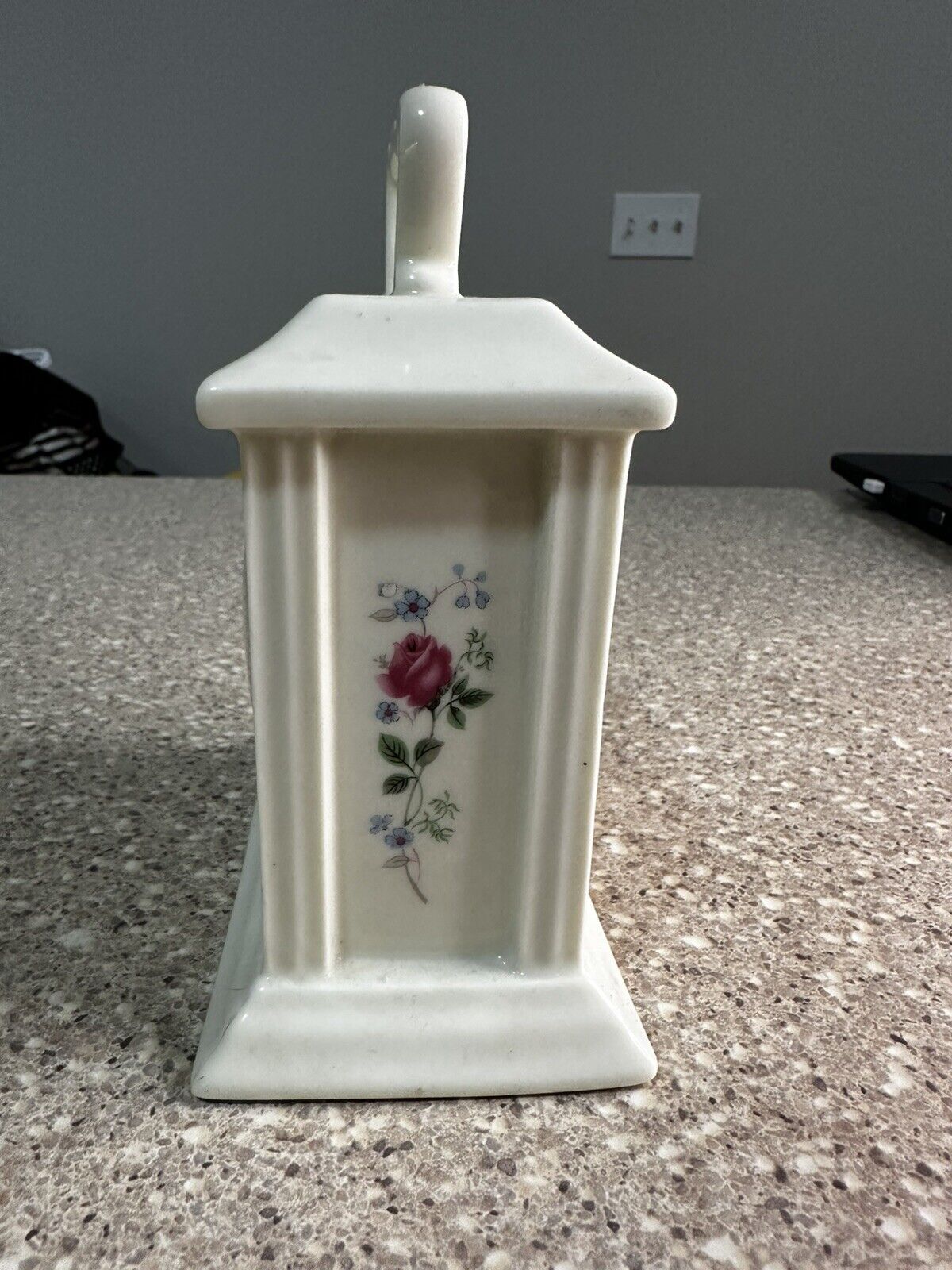 Picture 2 of 5