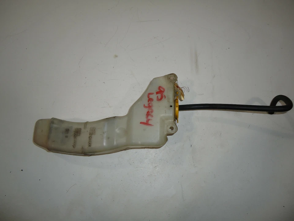 Subaru Legacy L Wagon 1995 depósito de refrigerante Foto 3 de 4