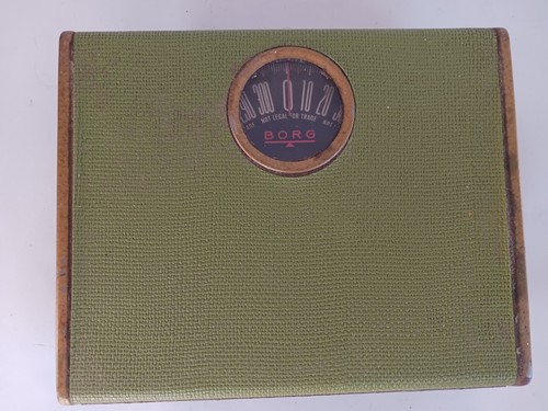 Vintage Borg Bathroom Scale MCM Embossed Green Vinyl Gold Mechanical Dial WORKS - 第 1/7 張圖片