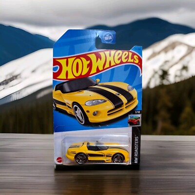 HOT WHEELS  .. DODGE VIPER RT/10 .  HW ROADSTERS 7 OF 10.. CARD NUMBER 131