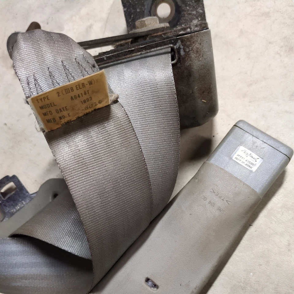 Chevrolet GMC G10 G20 G30 1994 furgoneta gris canastilla trasera centro de cinturón de seguridad de 3 puntos Foto 3 de 4