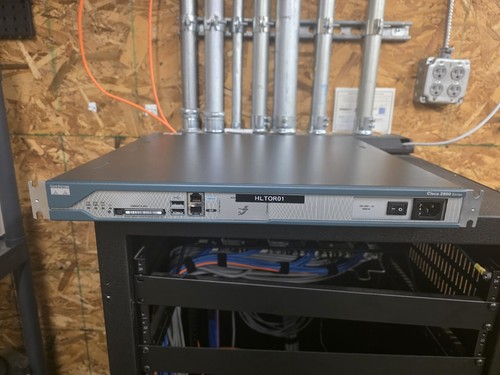 Cisco 2811 2 Ports Rack-Mountable Network Switch