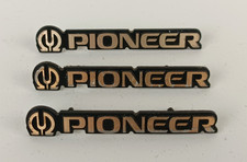 PIONEER - LOTTO 3 TARGHETTE - PER CASSE - IN METALLO - 5,5 CM