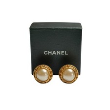 Chanel Clip Earrings Women Gold One Size
