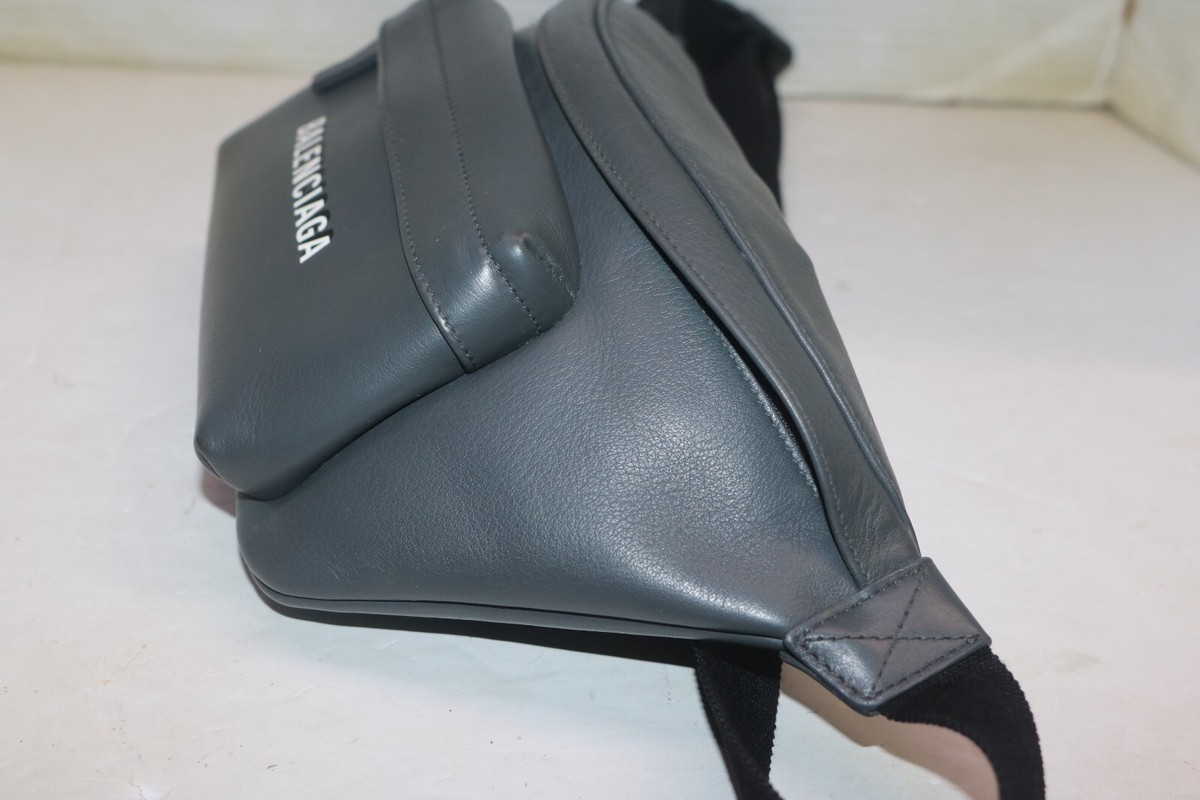 【BALENCIAGA】EVERYDAY ベルトパック バレンシアガ エブリデイ ロゴ ベルトパック ボディバッグ ロゴ