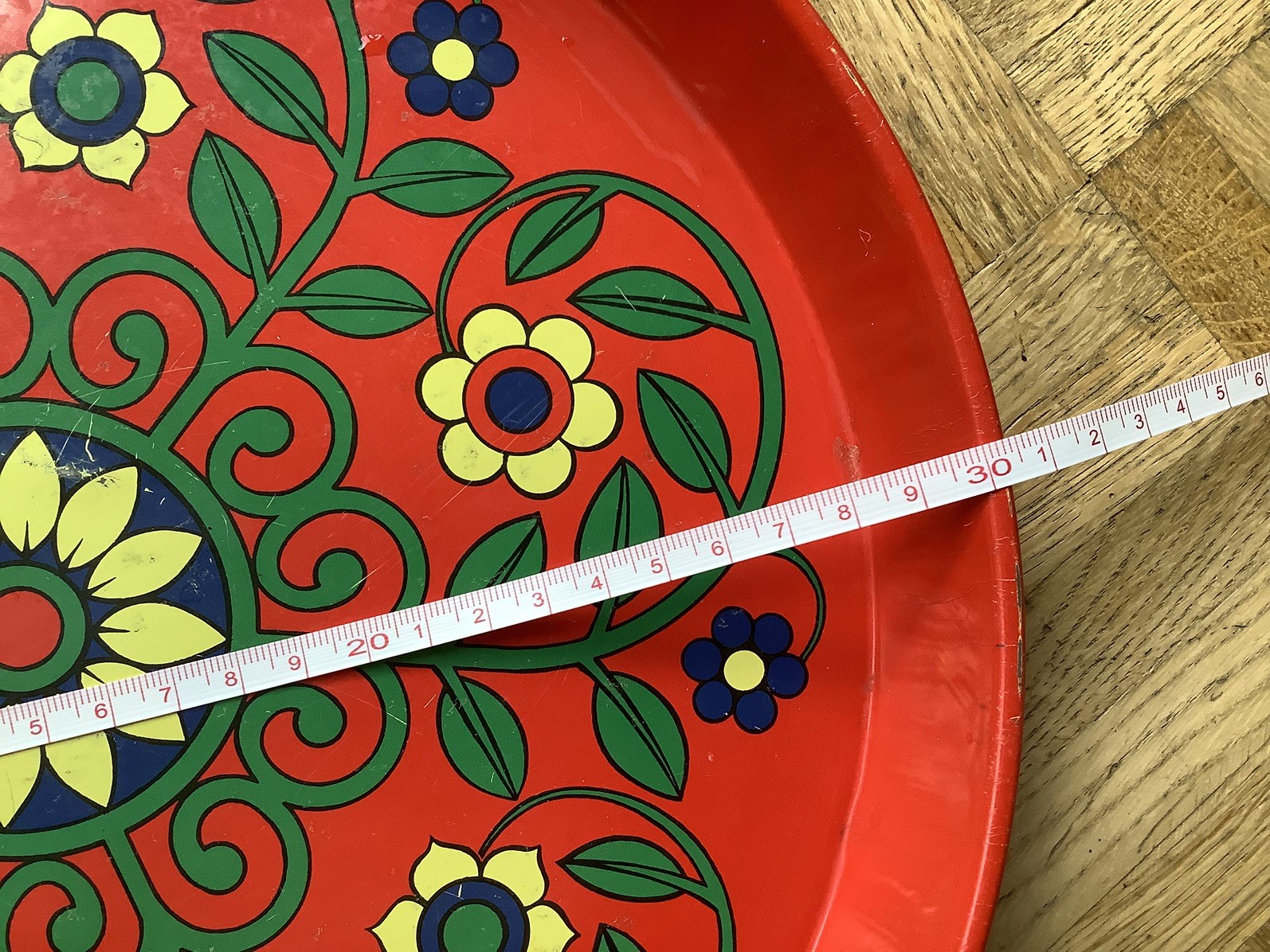 Vintage red metal tray. Floral 1960s 1970s image 2