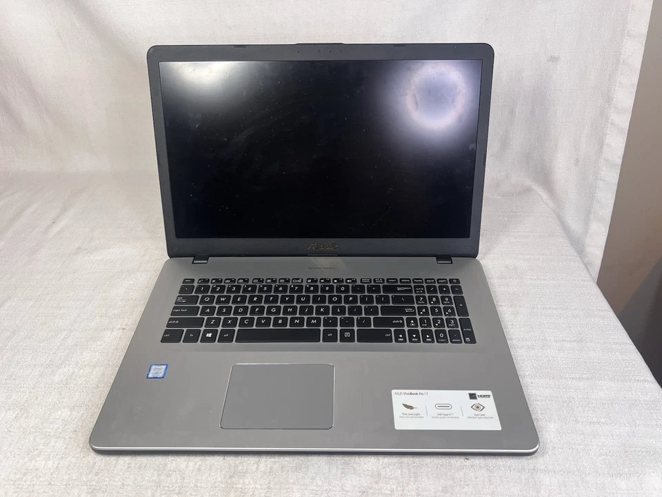 ASUS VivoBook N705U 17.3 G3D Foto 4 de 4