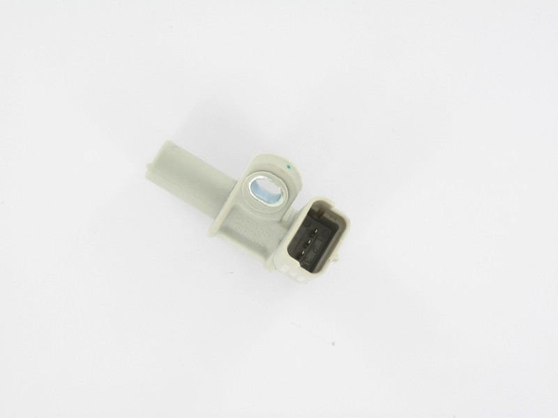 Fuel Parts Camshaft Sensor For Mazda 2004-2015 CS1276 19147 LCS386 SEB1032
