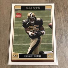 2006 Topps Football Reggie Bush Rookie Card New Orleans Saints #359 RC. rookie card picture
