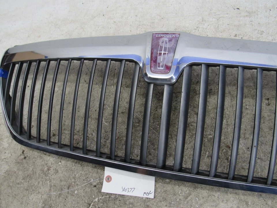 1998 2002 Lincoln Navigator front radiator grill grille assembly OEM Foto 3 de 4