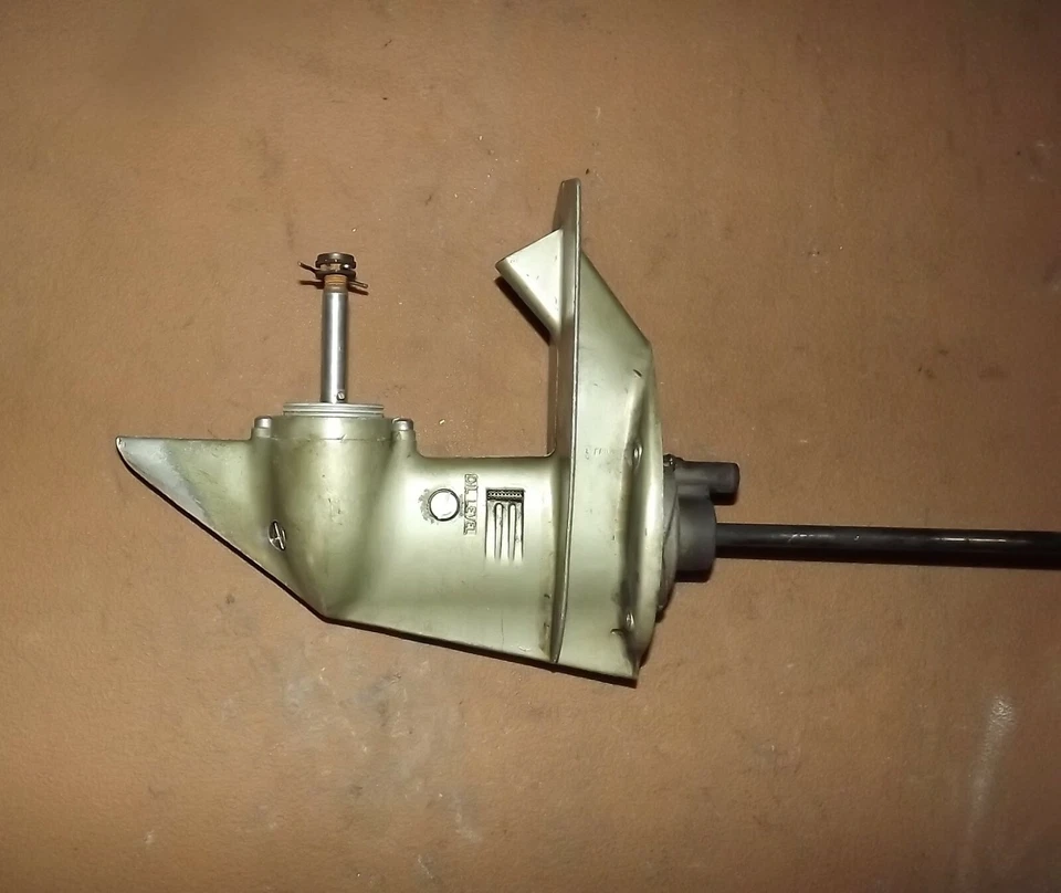 1972 Johnson 3-4 HP Lower Unit Standard PN 0379719,0385187 Fits 60's 70's Motors - Image 4 of 4