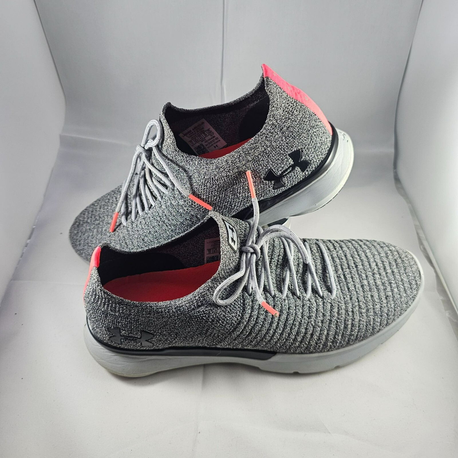 Under Armour Mens Shoes Size 11 Gray Red Lightweight Sneakers