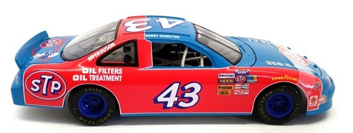 Ertl 1/18 Scale Diecast 7803 - Pontiac Bobby Hamilton #43 STP - Picture 4 of 5