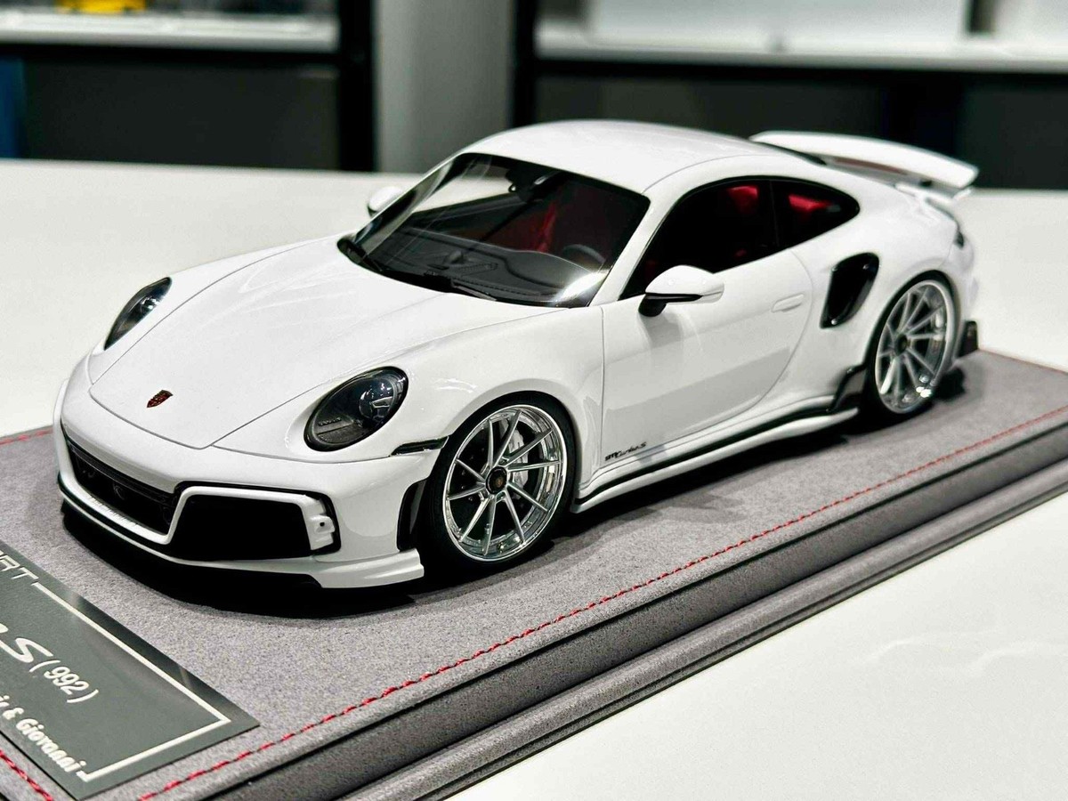 Porsche 911 Turbo S TechArt (Gloss White) [Davis & Giovanni] 1/18