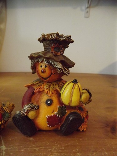 2 ESPANTAPÁJAROS CALABAZA RESINA Otoño 4.5" ALTO - Imagen 4 de 9
