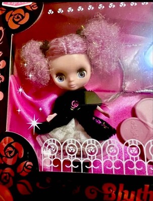 Petit Blythe Rare Promise Me Two Item