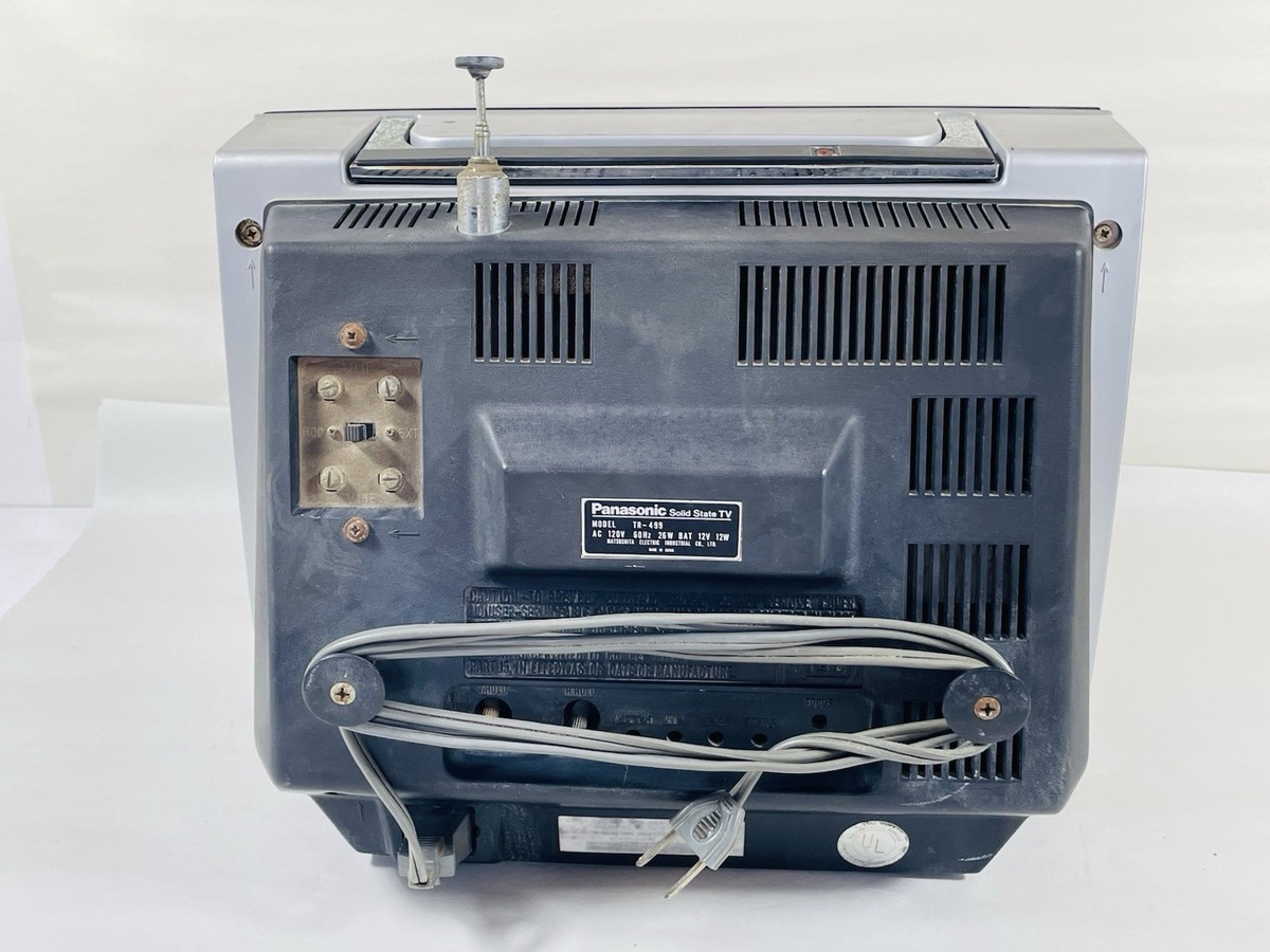 Panasonic TR-499 vintage 1972 portable black-and-white television