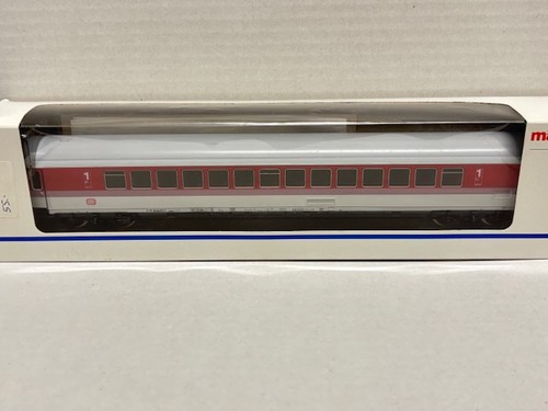 MÄRKLIN H0 Reisezugwagen Apmz 1.Klasse DB IC rot-weiß 4286 | Condition: Neu