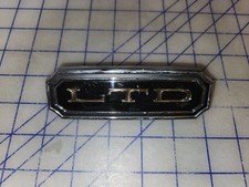 1969 1970 Ford Ltd Wagon Tailgate Emblem C9ab-7143500-a