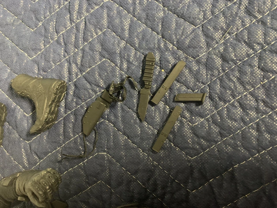 Hasbro Sideshow escala 1/6 GI Joe Snake Eyes Commando Foto 3 de 4