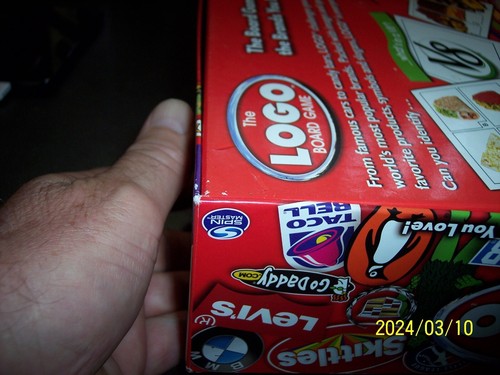 The Logo Board Game: Spin Master english cards only 2011 age 12 + brands you lov - Picture 12 of 19