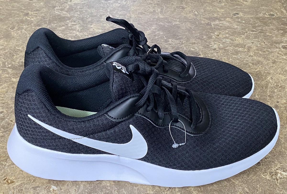 Nike Tanjun Black White Men Casual Lifestyle Shoes Sneakers Nike Tanjun Black White Men Casual Lifestyle Shoes Sneakers