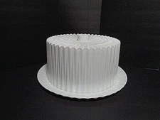 Vtg 1940's - 50's White Diamond Faceted Acrylic Plastic Dome Cake Carrier/Saver