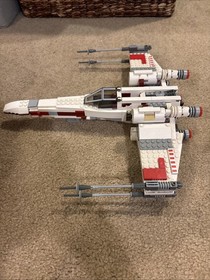 LEGO Star Wars: X-Wing Starfighter (9493) W/ 2 Minifigures & Instructions Rare