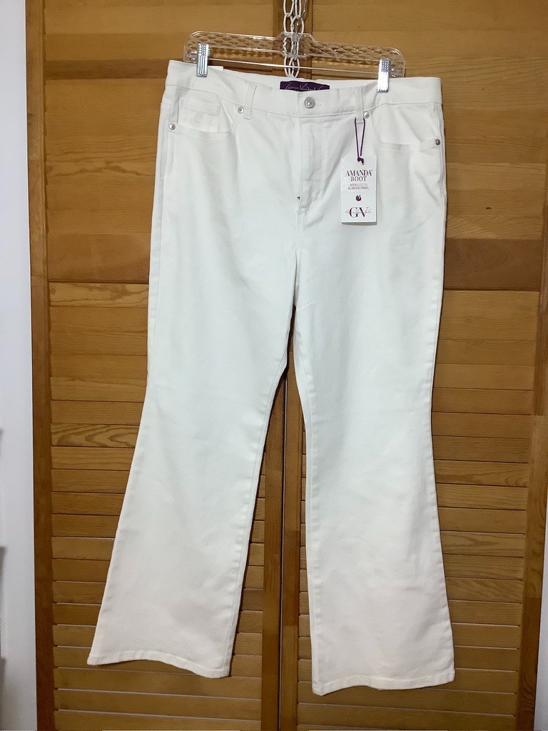 14 Petite Nwt