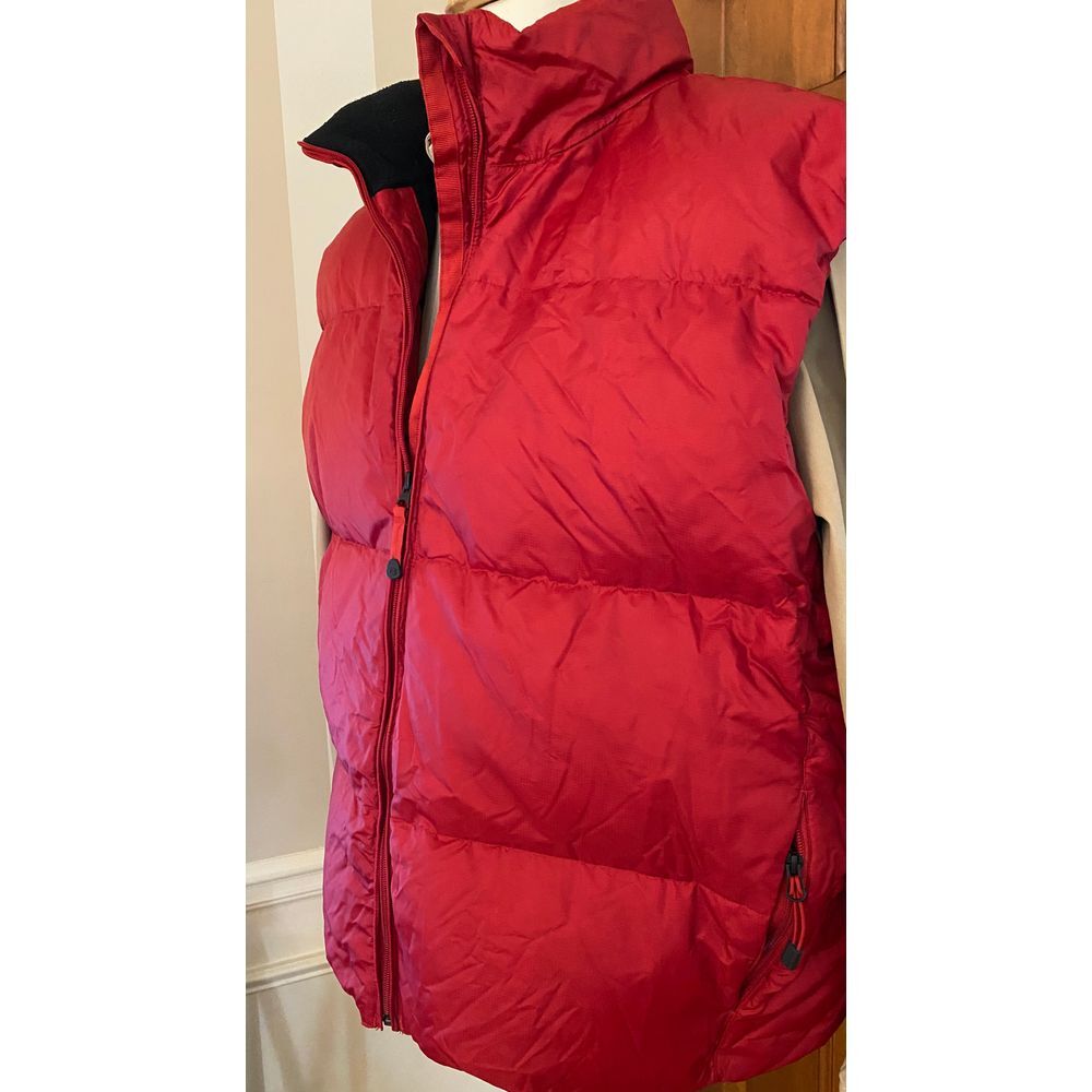 VTG Gap Down Puffer Vest Men's XL Red Stowaway Hood Full Zip Outdoor Y2K Preppy