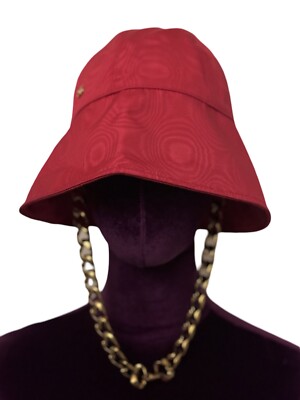 Gucci Bucket Hat w/ Gold Chain NWT Rare Gucci Bucket Hat w gold chain NWT – Vanity Lux Room LLC main image 4