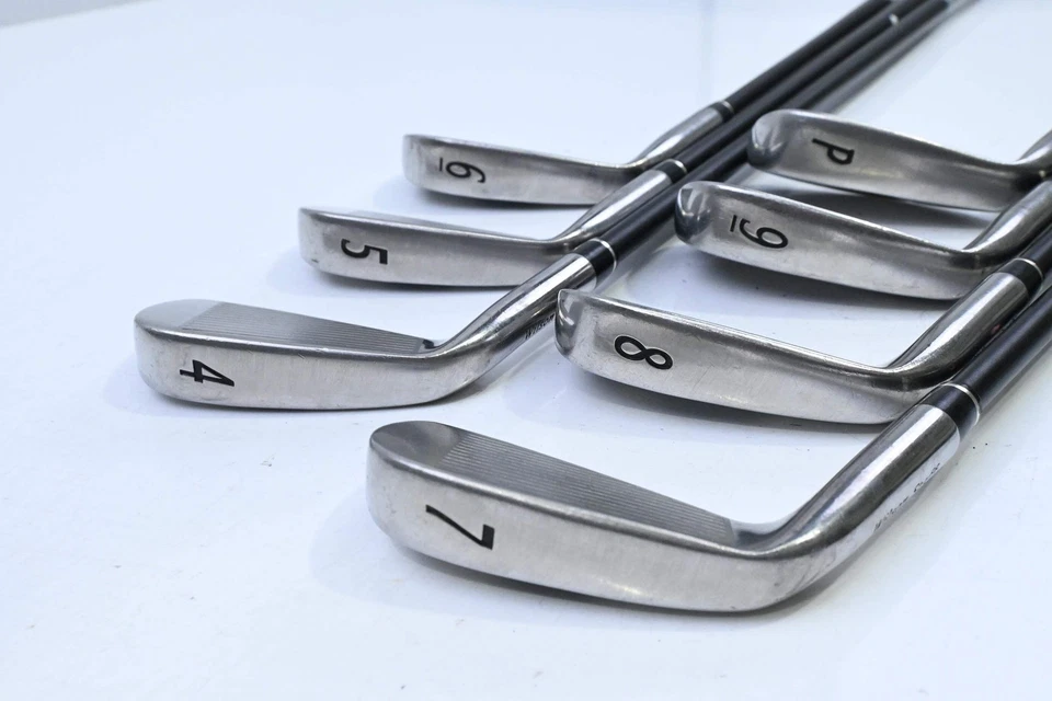 Wilson Ci7 Irons / 4-PW / Regular Flex UST Mamiya Proforce V2 74 Shafts - Image 4 of 4