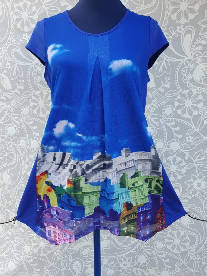 ✨ Vivid Womens Sz 10 Blue Cityscape Artsy Graphic Tunic Short Sleeve Top ✨