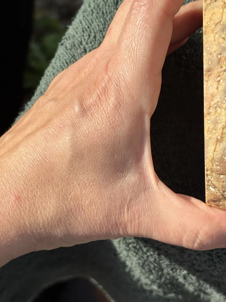 Jabonera de piedra de ágata natural pulida Foto 3 de 4