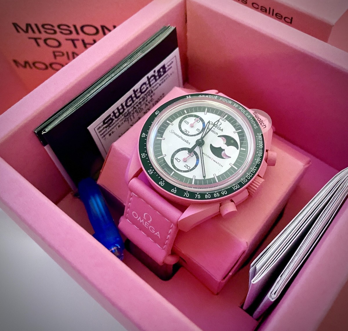 【最安値】 Swatch x OMEGA MISSION TO THE PINK Swatch X OMEGA Mission To Venus MoonSwatch Pink + BAG + GIFT